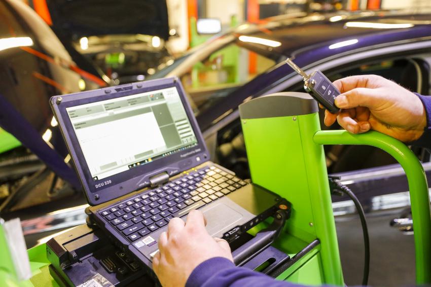 Autobedrijf Spaan regelt softwaretoegang zelf_301