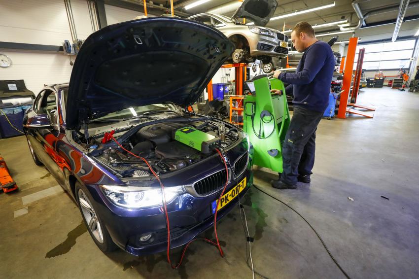 Autobedrijf Spaan regelt softwaretoegang zelf_304