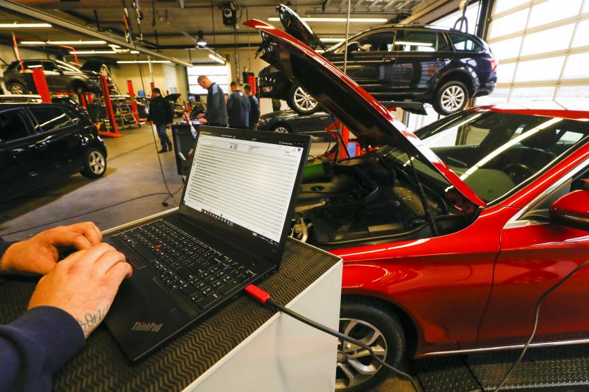 Autobedrijf Spaan regelt softwaretoegang zelf_307