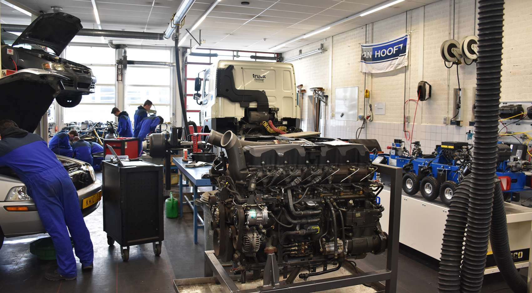 Pass-thru in de praktijk: Mercedes met vijf poten_274